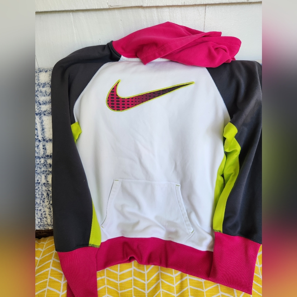 Nike Women's Therma-fit hoodie